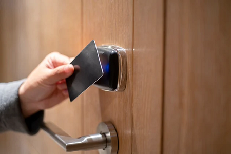Smart Hotel Door Lock